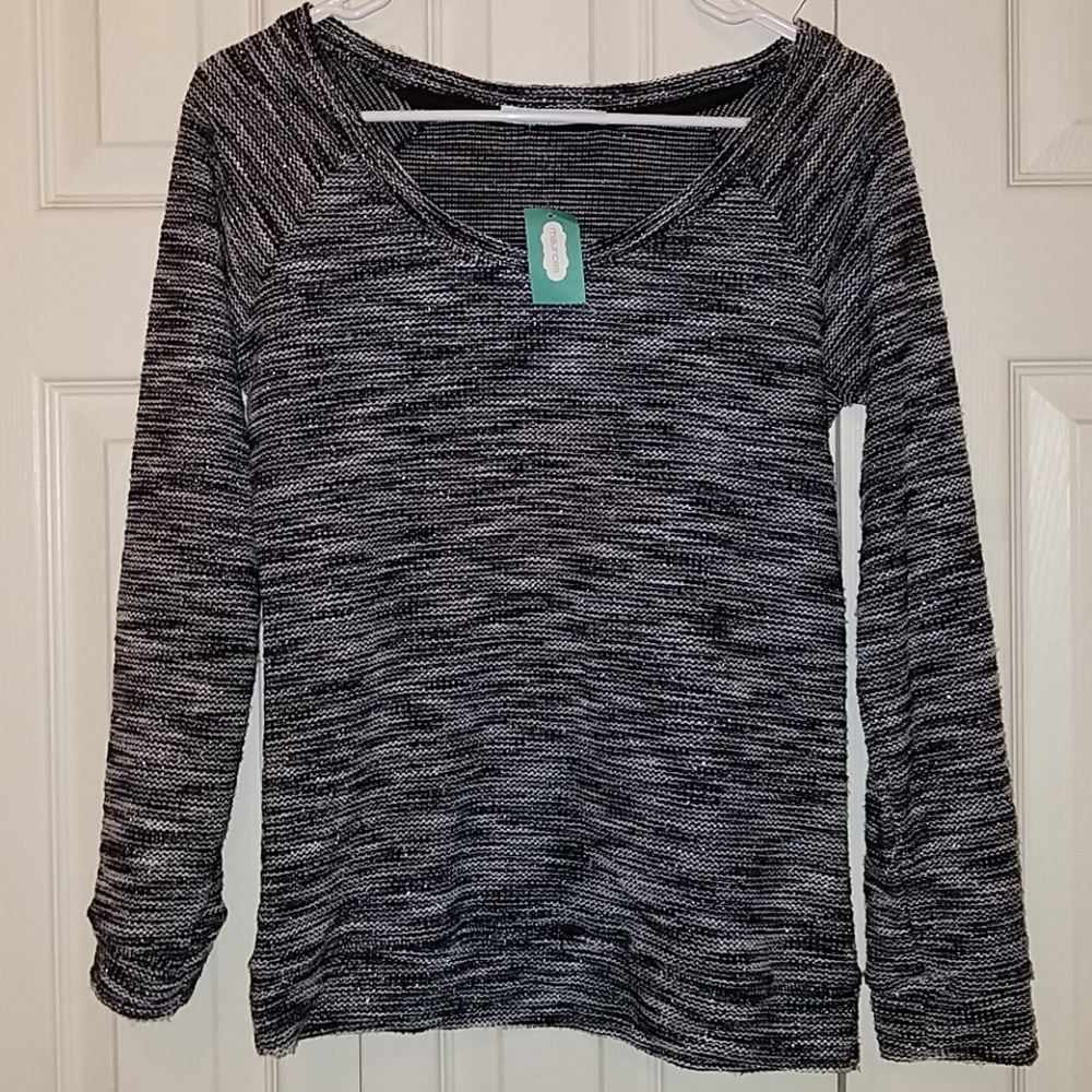 NWT* Sweater top